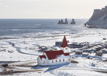 Top 6 Reasons To Visit Iceland This Winter