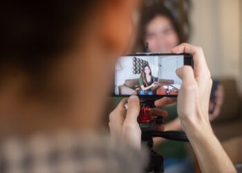 The Ultimate Guide to Successful Travel Blogging: Tips and Tricks